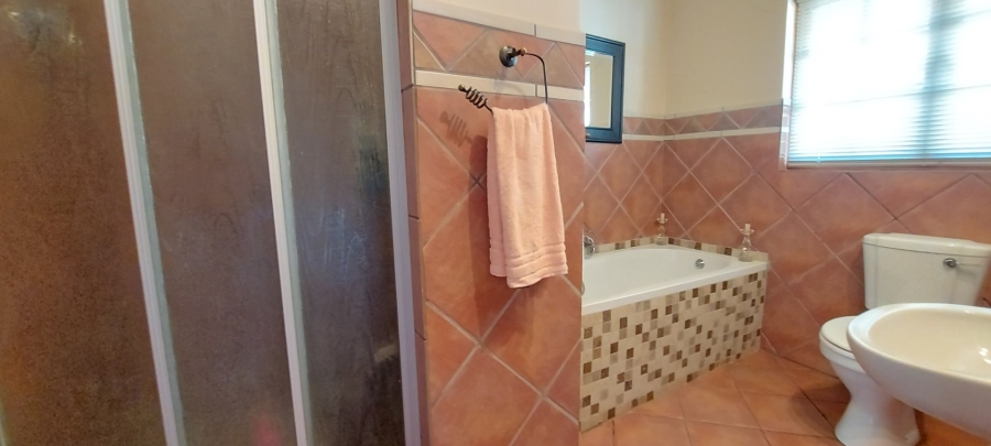 4 Bedroom Property for Sale in Albertinia Western Cape